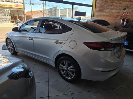 HYUNDAI Elantra 2.0 16V 4P FLEX AUTOM�TICO, Foto 10