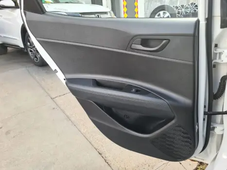 HYUNDAI HB 20 Hatch 1.0 12V 4P FLEX COMFORT PLUS, Foto 8 HYUNDAI HB 20 Hatch 1.0 12V 4P FLEX COMFORT PLUS, Foto 8