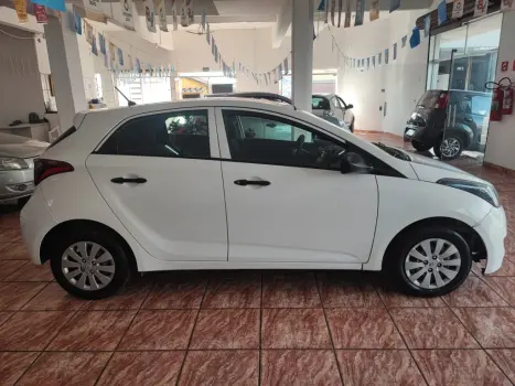 HYUNDAI HB 20 Hatch 1.0 12V 4P FLEX UNIQUE, Foto 4