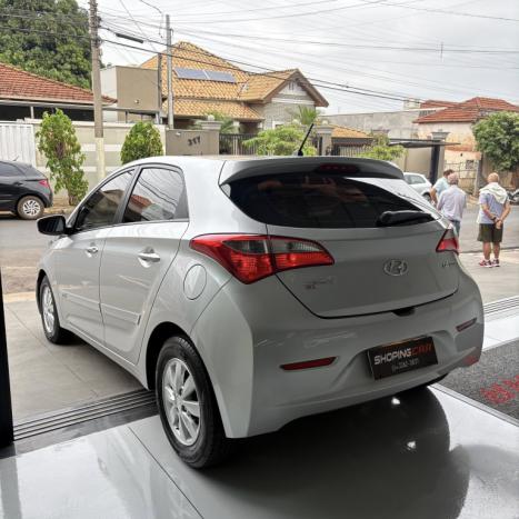 HYUNDAI HB 20 Hatch 1.6 16V 4P COMFORT STYLE FLEX, Foto 4