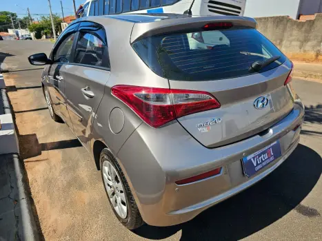 HYUNDAI HB 20 Hatch 1.0 12V 4P FLEX COMFORT, Foto 4