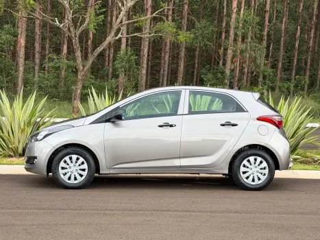 HYUNDAI HB 20 Hatch 1.0 12V 4P FLEX UNIQUE, Foto 3