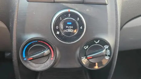 HYUNDAI HB 20 Hatch 1.0 12V 4P FLEX COMFORT 5 ANOS, Foto 18