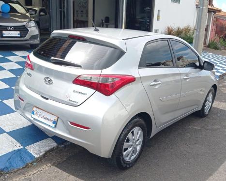 HYUNDAI HB 20 Hatch 1.6 16V 4P FLEX COMFORT PLUS AUTOM�TICO, Foto 4