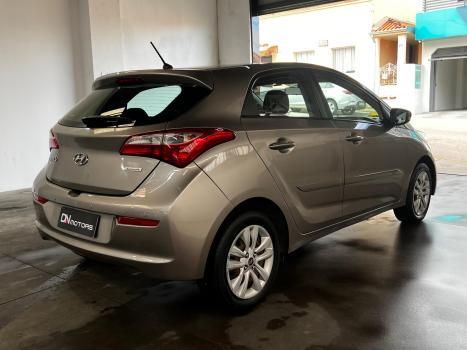 HYUNDAI HB 20 Hatch 1.6 16V 4P COMFORT FLEX AUTOM�TICO, Foto 5