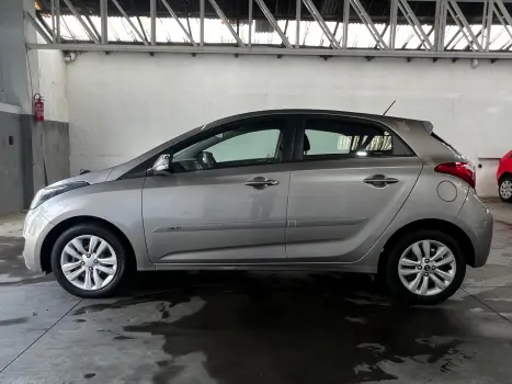 HYUNDAI HB 20 Hatch 1.6 16V 4P COMFORT FLEX AUTOM�TICO, Foto 8