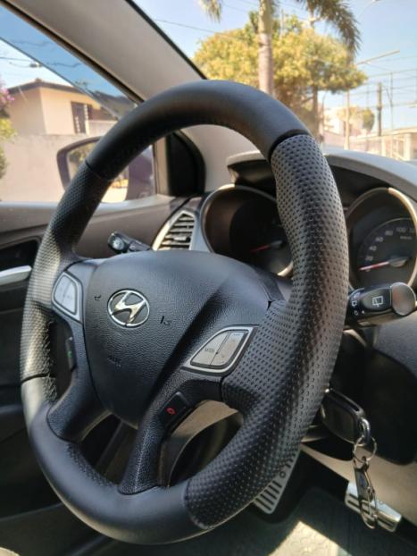 HYUNDAI HB 20 Hatch 1.6 16V 4P FLEX COMFORT PLUS AUTOM�TICO, Foto 8