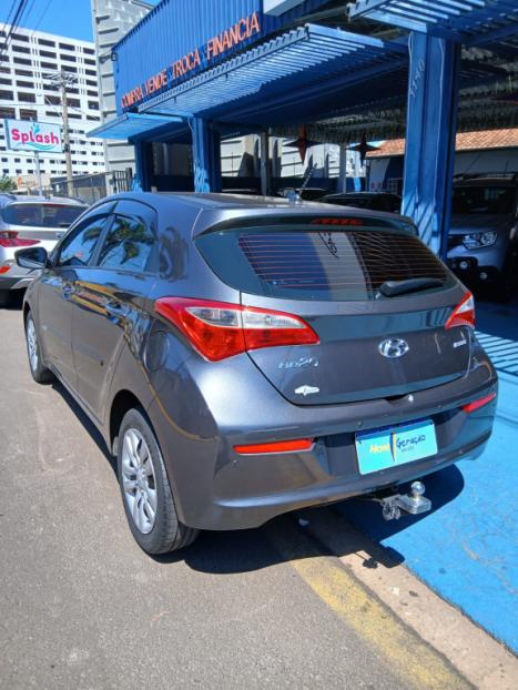 HYUNDAI HB 20 Hatch 1.6 16V 4P FLEX COMFORT PLUS AUTOM�TICO, Foto 13
