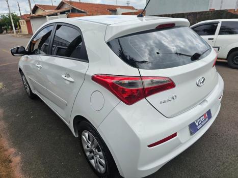 HYUNDAI HB 20 Hatch 1.6 16V 4P FLEX COMFORT PLUS, Foto 4