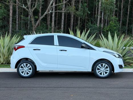 HYUNDAI HB 20 Hatch 1.0 12V 4P FLEX UNIQUE, Foto 4