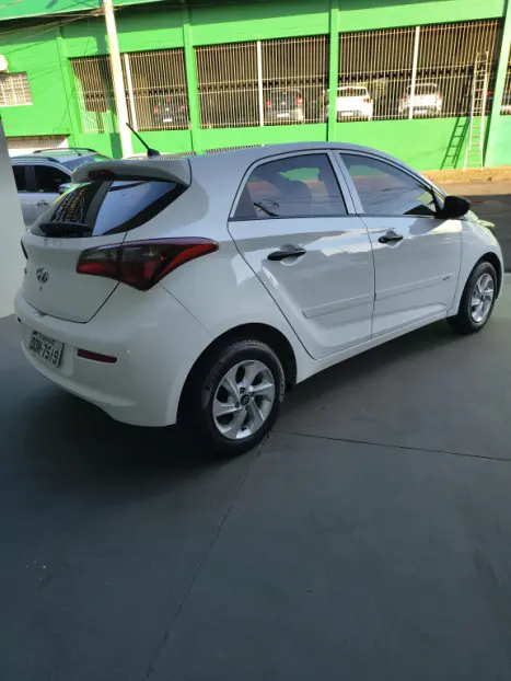 HYUNDAI HB 20 Hatch 1.0 12V 4P FLEX UNIQUE, Foto 4