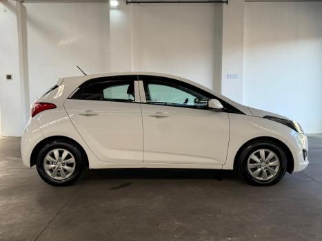 HYUNDAI HB 20 Hatch 1.6 16V 4P COMFORT STYLE FLEX, Foto 4