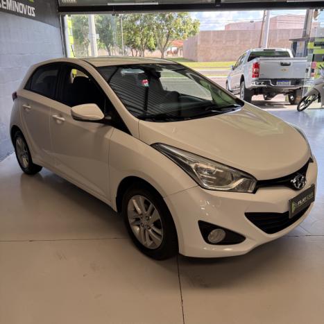 HYUNDAI HB 20 Hatch 1.6 16V 4P PREMIUM FLEX AUTOM�TICO, Foto 3