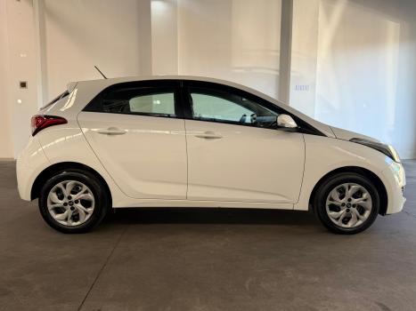 HYUNDAI HB 20 Hatch 1.0 12V 4P FLEX TGDI TURBO COMFORT, Foto 4