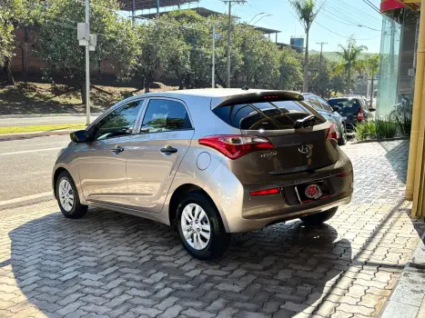 HYUNDAI HB 20 Hatch 1.0 12V 4P FLEX COMFORT, Foto 4