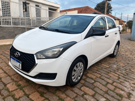 HYUNDAI HB 20 Hatch 1.0 12V 4P FLEX UNIQUE, Foto 4
