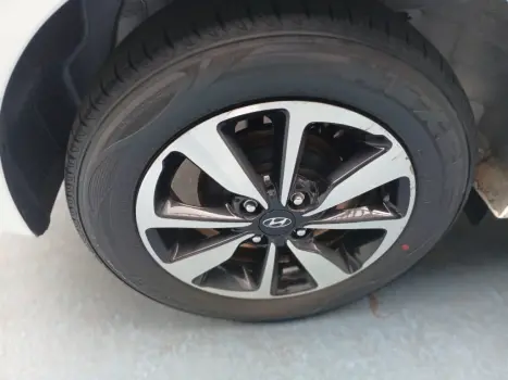 HYUNDAI HB 20 Sedan 1.6 16V 4P FLEX COMFORT PLUS AUTOMTICO, Foto 10