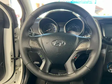 HYUNDAI HB 20 Sedan 1.6 16V 4P FLEX COMFORT COPA DO MUNDO AUTOMTICO, Foto 14