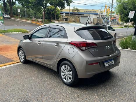 HYUNDAI HB 20 Sedan 1.6 16V 4P FLEX COMFORT PLUS, Foto 4