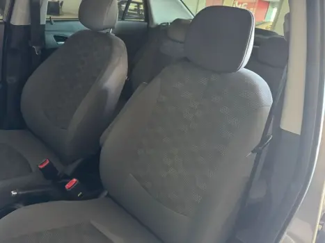 HYUNDAI HB 20 Sedan 1.6 16V 4P FLEX COMFORT PLUS AUTOM�TICO, Foto 16