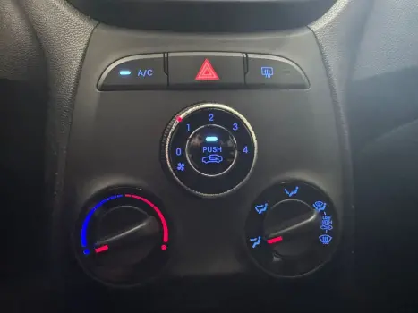 HYUNDAI HB 20 Sedan 1.6 16V 4P FLEX COMFORT COPA DO MUNDO AUTOM�TICO, Foto 14