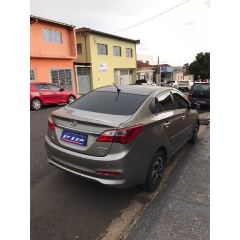HYUNDAI HB 20 Sedan 1.6 16V 4P FLEX COMFORT PLUS AUTOM�TICO, Foto 6