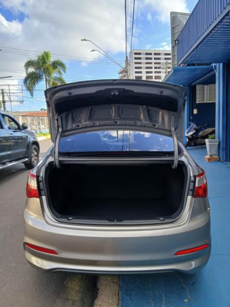 HYUNDAI HB 20 Sedan 1.6 16V 4P FLEX COMFORT PLUS AUTOM�TICO, Foto 9