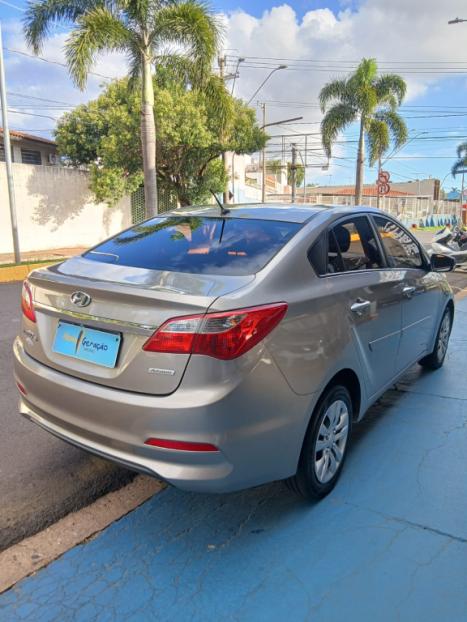 HYUNDAI HB 20 Sedan 1.6 16V 4P FLEX COMFORT PLUS AUTOM�TICO, Foto 14