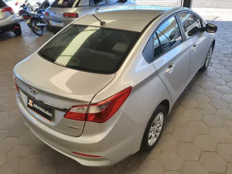 HYUNDAI HB 20 Sedan 1.6 16V 4P FLEX COMFORT AUTOM�TICO, Foto 17