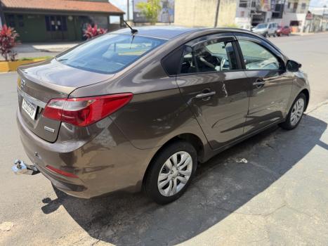 HYUNDAI HB 20 Sedan 1.6 16V 4P FLEX COMFORT PLUS AUTOM�TICO, Foto 4
