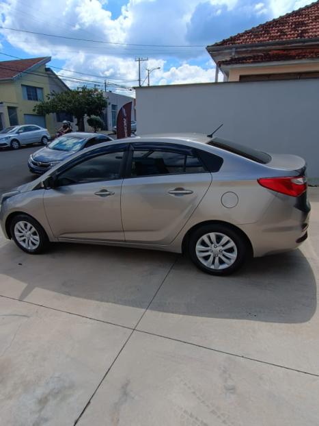 HYUNDAI HB 20 Sedan 1.0 12V 4P FLEX COMFORT STYLE, Foto 4