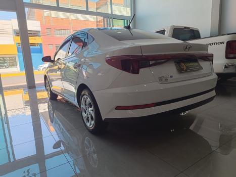 HYUNDAI HB 20 Sedan 1.0 12V 4P FLEX COMFORT PLUS, Foto 4