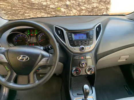 HYUNDAI HB 20 Sedan 1.6 16V 4P FLEX COMFORT AUTOM�TICO, Foto 8