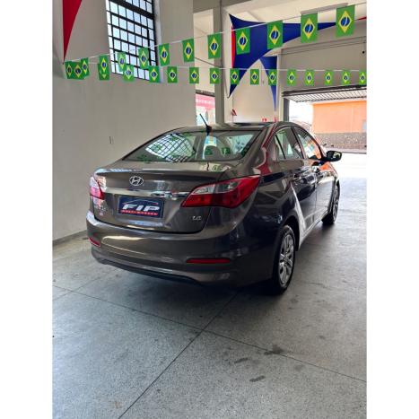 HYUNDAI HB 20 Sedan 1.6 16V 4P FLEX COMFORT PLUS, Foto 3