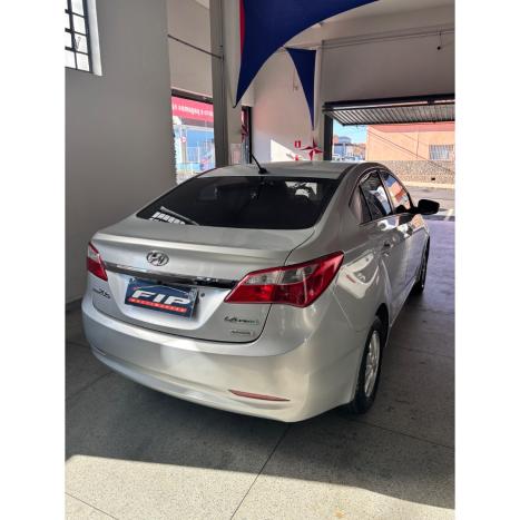HYUNDAI HB 20 Sedan 1.6 16V 4P FLEX COMFORT PLUS AUTOM�TICO, Foto 2
