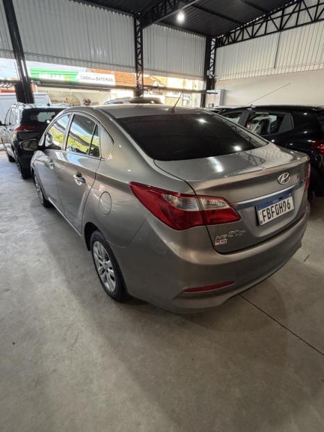 HYUNDAI HB 20 Sedan 1.0 12V 4P FLEX COMFORT PLUS, Foto 3