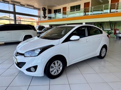 HYUNDAI HB 20 Sedan 1.0 12V 4P FLEX COMFORT PLUS, Foto 3