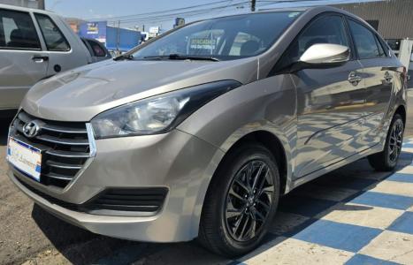 HYUNDAI HB 20 Sedan 1.6 16V 4P FLEX COMFORT PLUS, Foto 2