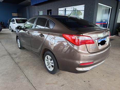 HYUNDAI HB 20 Sedan 1.0 12V 4P FLEX UNIQUE, Foto 4