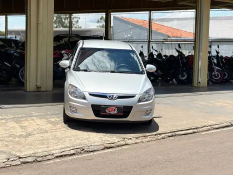 HYUNDAI I30 2.0 16V 4P AUTOM�TICO, Foto 2