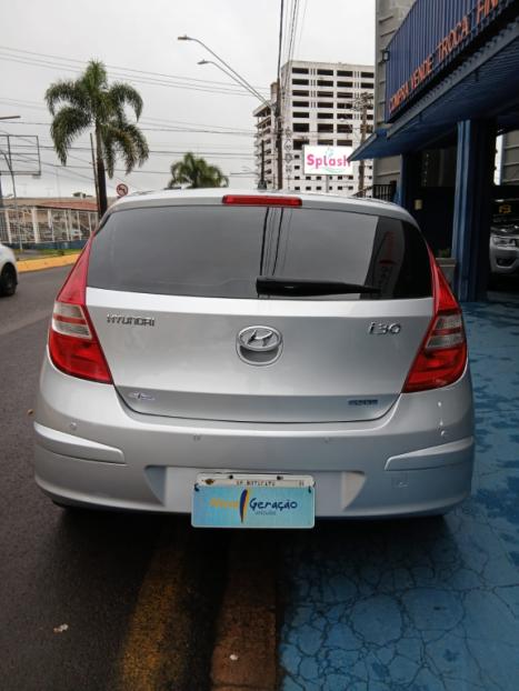 HYUNDAI I30 2.0 16V 4P, Foto 14