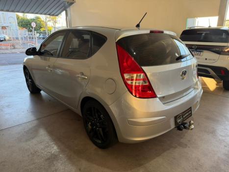 HYUNDAI I30 2.0 16V 4P, Foto 5