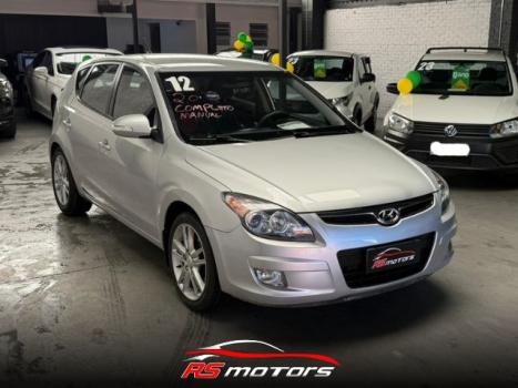 HYUNDAI I30 2.0 16V 4P, Foto 3