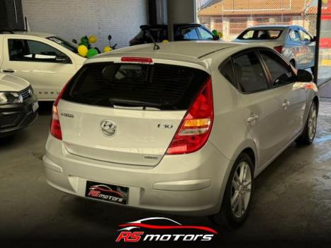 HYUNDAI I30 2.0 16V 4P, Foto 6