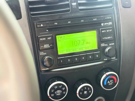 HYUNDAI Tucson 2.0 16V 4P GLB, Foto 8