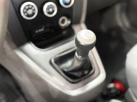 HYUNDAI Tucson 2.0 16V 4P GLB, Foto 11