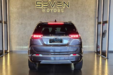 JEEP Commander 1.3 16V 4P FLEX T270 OVERLAND TURBO AUTOM�TICO AT6, Foto 4