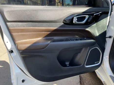 JEEP Commander 1.3 16V 4P FLEX T270 OVERLAND TURBO AUTOM�TICO AT6, Foto 12