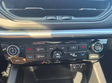JEEP Commander 1.3 16V 4P FLEX T270 LONGITUDE TURBO AUTOM�TICO AT6, Foto 19