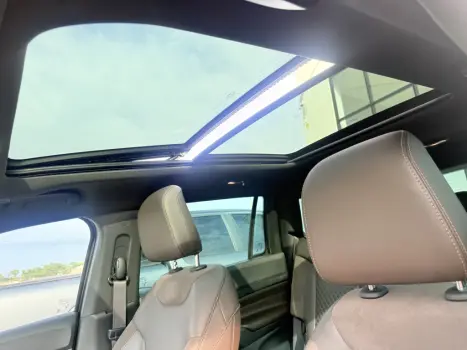 JEEP Commander 2.0 16V 4P TD380 OVERLAND TURBO DIESEL AUTOMTICO, Foto 7